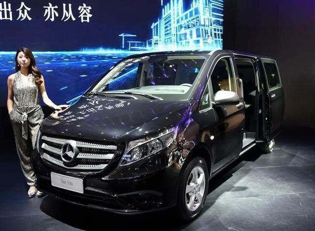 比埃尔法还要大上一圈的奔驰mpv, 只要30万, 9座的配置