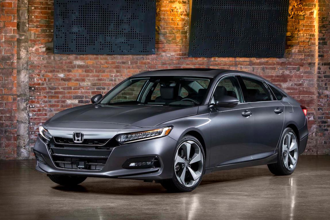 试驾十代雅阁，搭载1.5T发动机，大号思域名副其实？