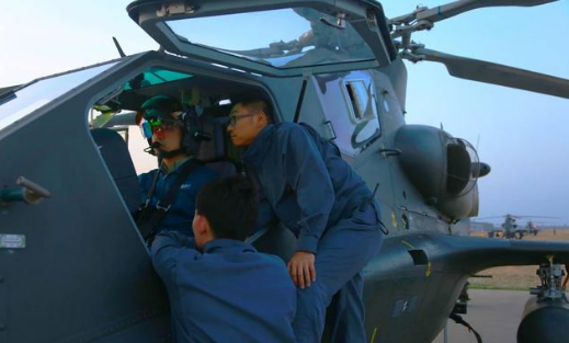 一般大学生要想当陆军武直驾驶员可以吗,需要