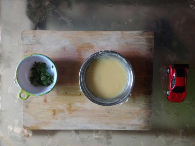 适合1岁左右宝宝不爱吃奶的辅助食品-宝宝鸡蛋羹