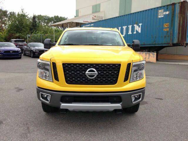 泰坦XD不一样的大皮卡车,比猛禽,坦途还要大一