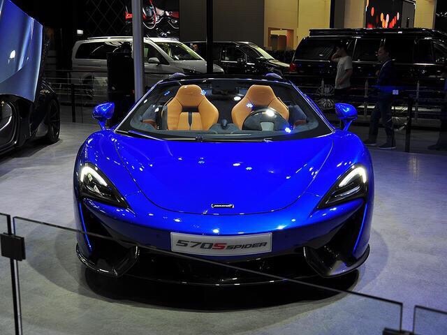 迈凯轮570s，延续迈凯轮的一贯风格！帅气，咱就是看看。