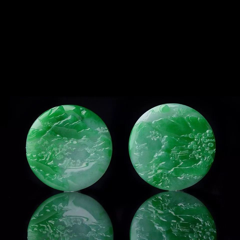 玉雕山水牌，不曾污染过的风景!它很纯净