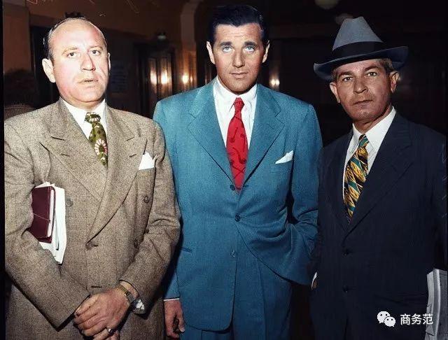 真正厉害的黑帮老大,穿定制西装戴百达翡丽,画