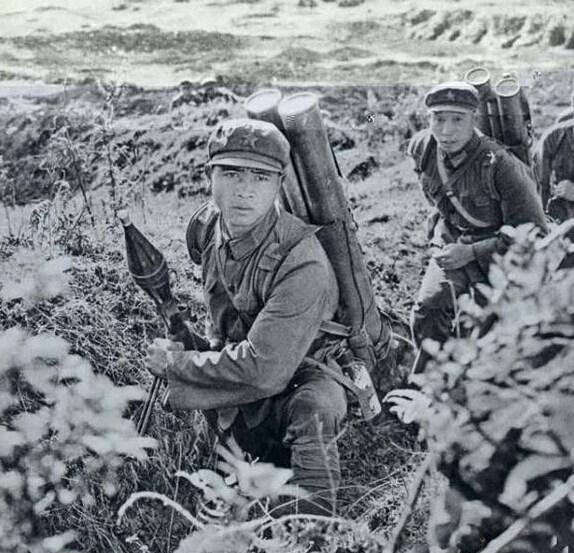 对比中越战争双方轻武器: 解放军曾吃大亏