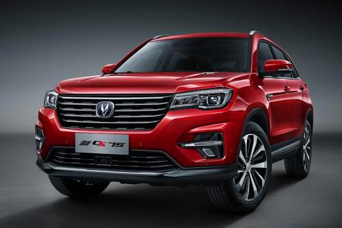 全方位升级，内饰豪华感爆棚，长安全新CS75能否延续辉煌