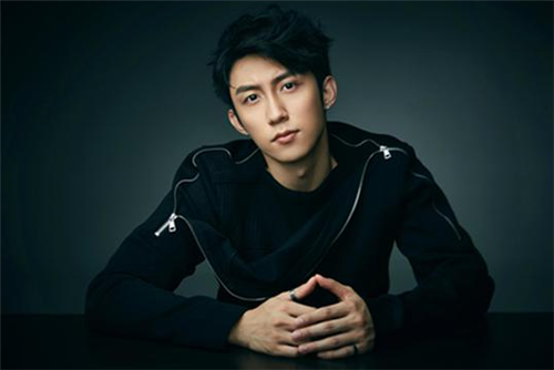 黄景瑜高清帅气照片:第一适合做壁纸，第2最撩人，第4最爷们!