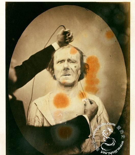 老照片: 达尔文最后实验的恐怖照片