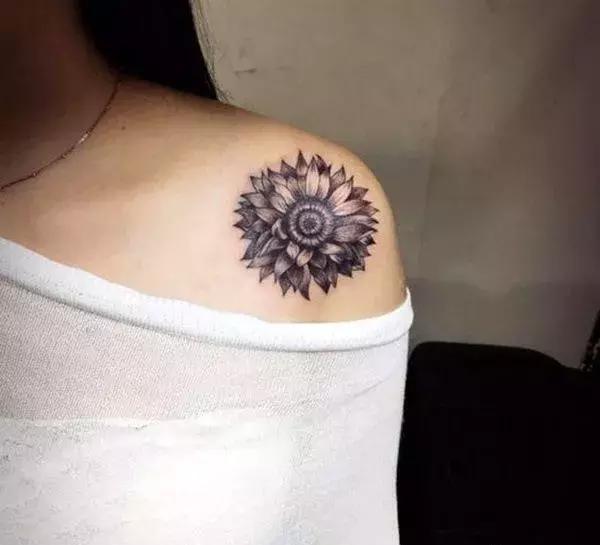 肩部女生性感纹身基础素材广联达纹身负筋怎么绘制图片