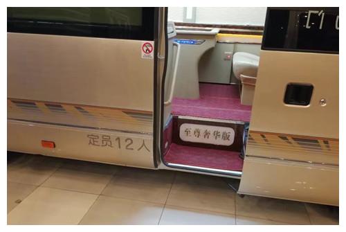 丰田柯斯达13座16座17座20座豪华版价格