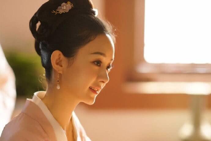 赵丽颖工作室发布艺人近期工作计划:将进入很