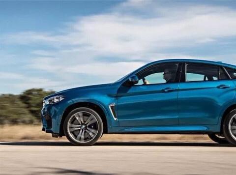 运动气质浑然天成，宝马X2的车标也让我十分在意