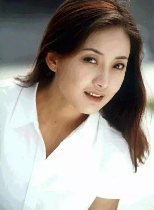 真大美女不必在乎脸长脸大,五官不过硬的孙铱