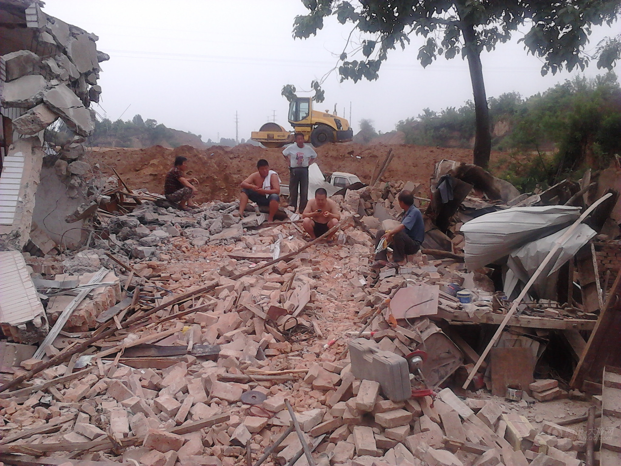 农村一户多宅将被强制拆除?这两大问题农民朋友要注意!