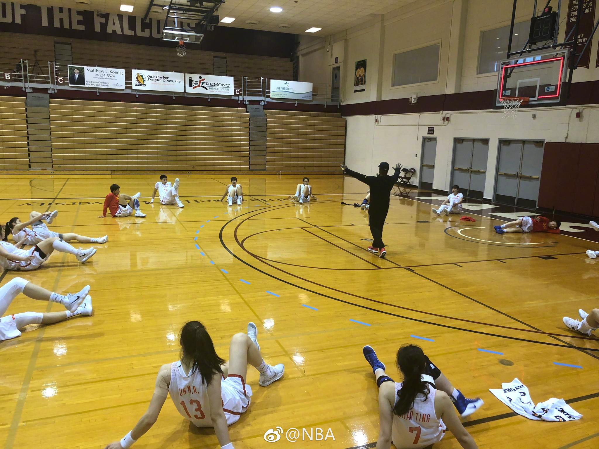 当地时间5月4日,中国女篮与WNBA西雅图风暴