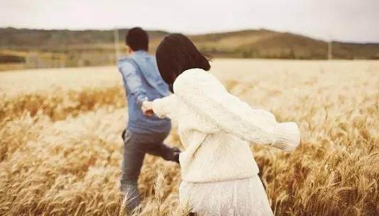 一个离婚女人的感悟:带着孩子好好生活,不要想