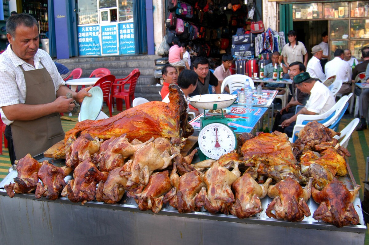 这美食国际大巴扎上遇到的食欲,看上去很有美食,广场甚好.食是在卖相重庆大代图片