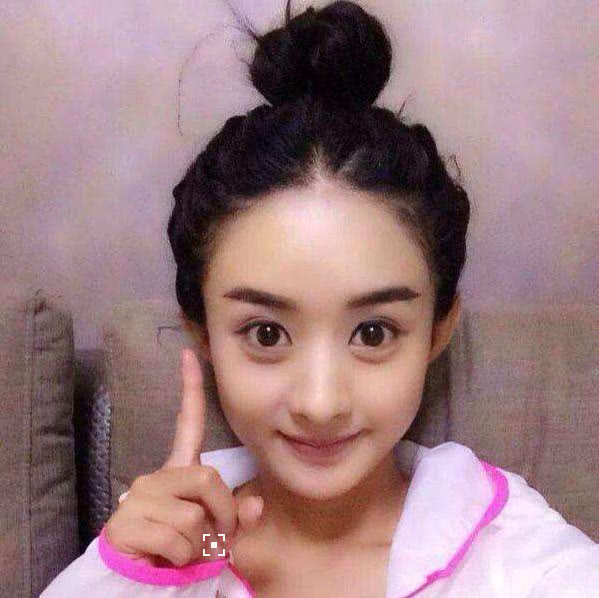 女明星们的丸子头谁最美呢,网友:看到她都无话可说