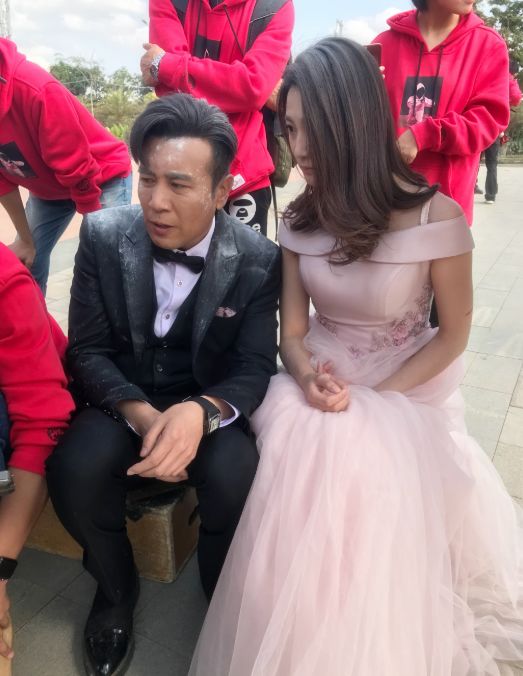 于和伟婚纱照_宋林静和于和伟婚纱照