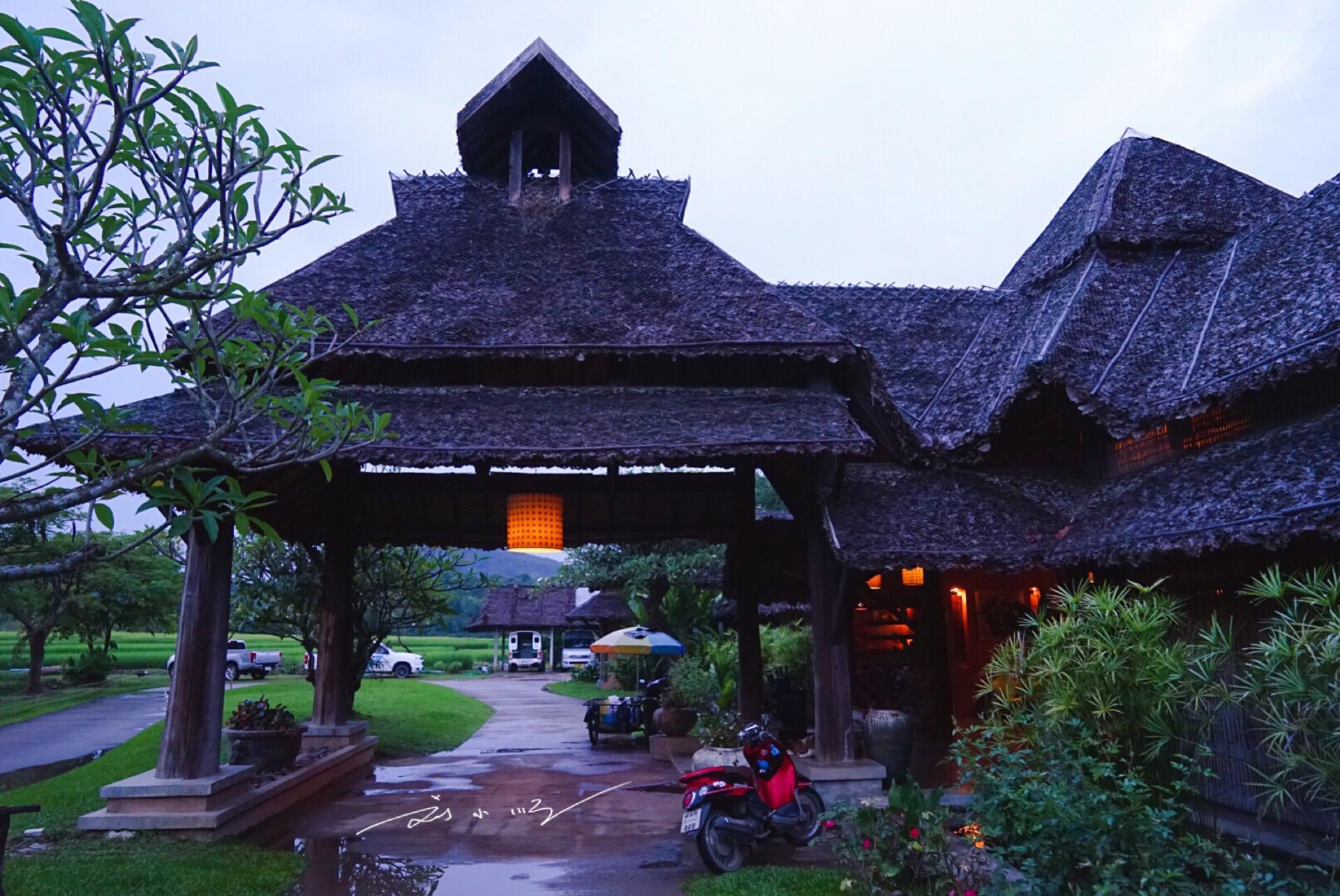 中国游客受邀住进泰国旅游景区的独栋别墅酒店