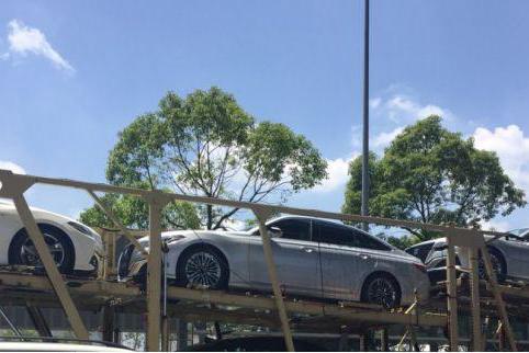 颜值在线又如何，车身太窄是硬伤！丰田全新皇冠量产版谍照曝光