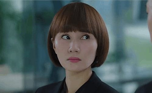 网友说袁泉差点丑出了天际, 你怎么看?