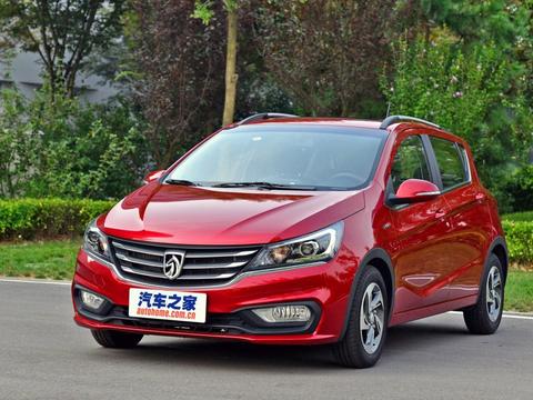 居家旅行比较实惠的车型 1.5L 手动豪华型宝骏310