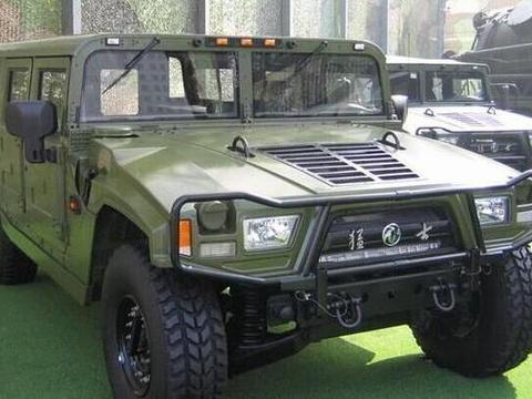 国产最猛越野车，外观比悍马还狂野，劳斯莱斯见了也要让它几分！