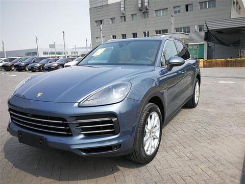 全新保时捷卡宴到店实拍，外观内饰科技感十足，操控和越野都擅长