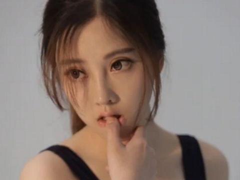 冯提莫代言东南DX7，汽车界从此多了一位老司机！