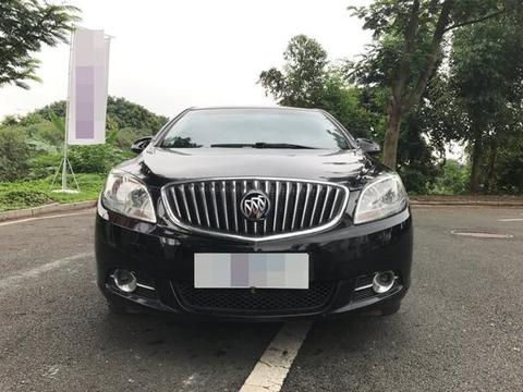 落地价14万, 现在仅标价7万, 外形狂放, 上下班遮风挡雨有面子