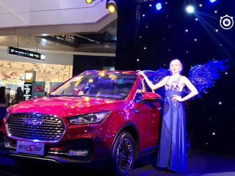 全国首提众泰版玛莎拉蒂, 车主 这内饰很像奔驰S级, 开出去有面