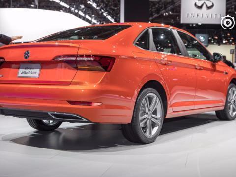 本田思域不敢嚣张了! 全新速腾上市, 颜值爆表, 内饰堪比奥迪