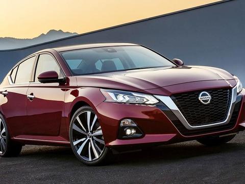 比奥迪霸气，比宝马舒适，国产17万起，迈腾帕萨特也要捏把汗了