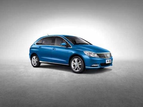 比亚迪新能源车再度发力，续航500公里，内饰完美仅售30万