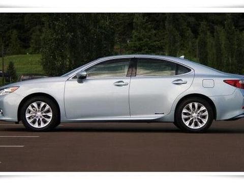 明明不输宝马5系，却只卖27万，这只为国人送福利，还看啥奥迪A6