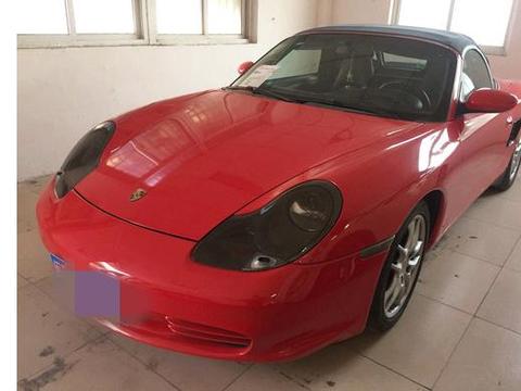 90后小伙15万提保时捷跑车，被当做百万豪车，签完合同后悔死了。