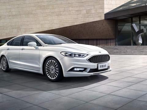 手握19万别总惦记迈腾！这车标配8气囊，仅售12万比雅阁厚道