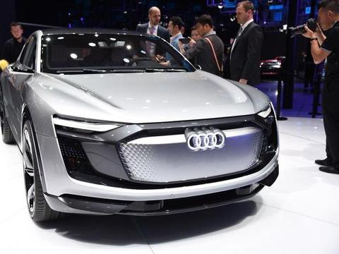 奥迪放大招？声称最帅跨界SUV，宝马X6见了都不敢惹！