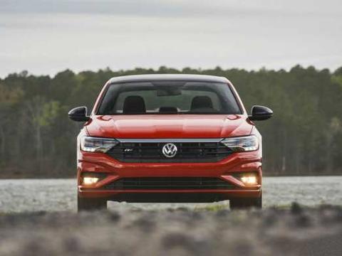 19款大众速腾来了, 比思域更帅, 1.4T+8AT总成, 还加价买思域吗