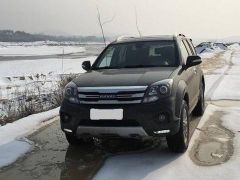 真正的越野车，一直被哈弗H6压制，标配2.0T发动机，四驱车