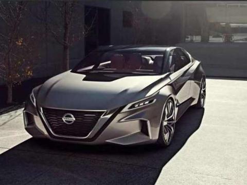 凯美瑞刚火半年,这中级车来捣乱,比宝马奔驰档次高,仅16万起!