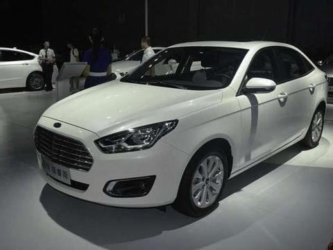 颜值完全不输本田思域，仅售6万仍是合资，国产车真要倒大霉