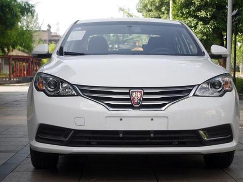 国产轿车黑马，动力强过帝豪，丐版就有8寸屏皮座椅，买什么捷达