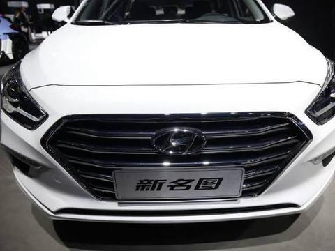 迈腾有压力了！这车卖10万比英朗还便宜，外观比CC耐看！