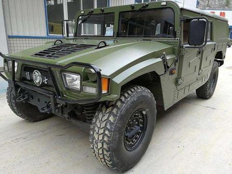 全国首提军绿色东风猛士，强悍性能比肩悍马，88万的售价很超值