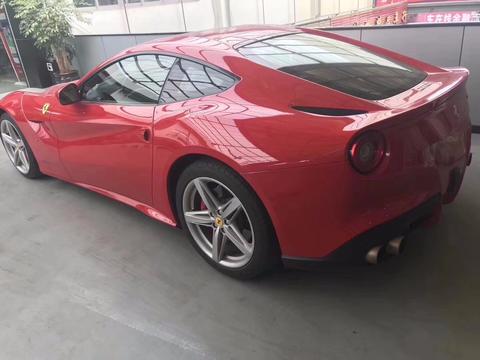 超跑中的自吸王者-性能猛兽法拉利F12Berlinetta