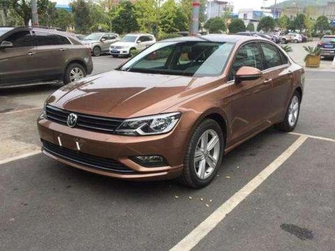 比宝马3系漂亮, 比奥迪A4大气, 这车降3万卖11万起, 还要啥朗逸