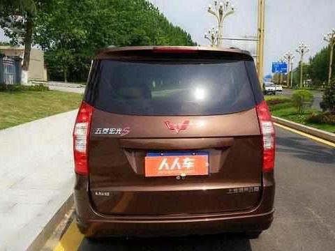 五菱宏光S标准型，都说他是神车，我花3万买来感觉也就那样