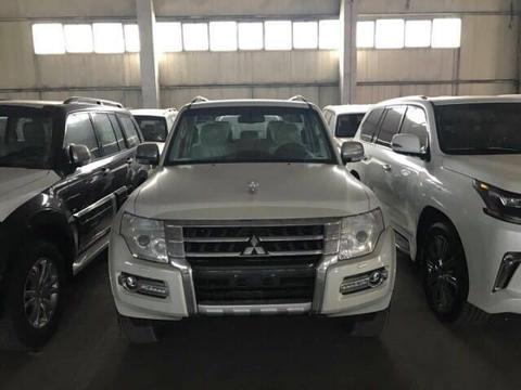 18款帕杰罗   五一优惠大酬宾